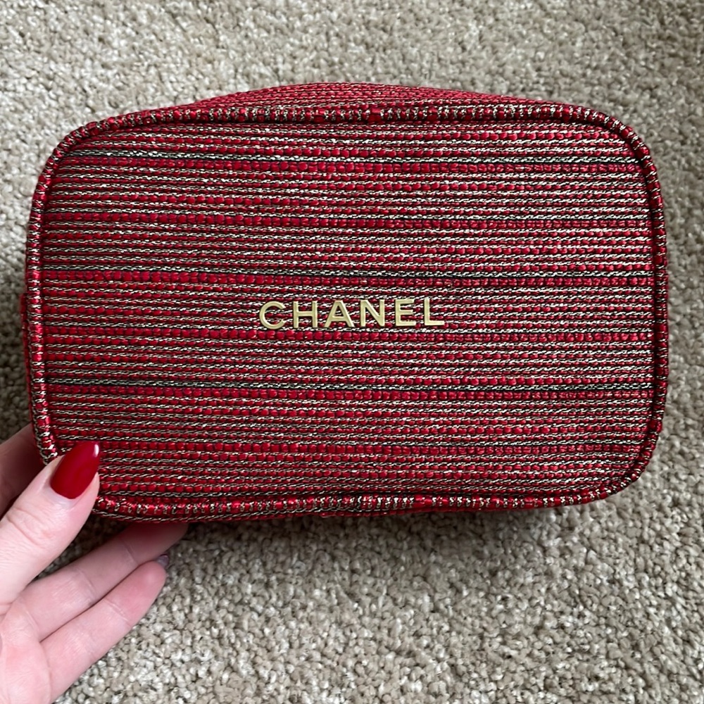 Chanel makeup bag. New!